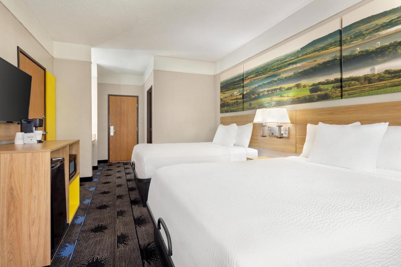 Days Inn By Wyndham Kansas City International Airport Exteriör bild
